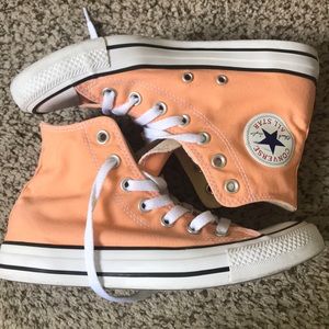 Hi-Top Converse Size 7